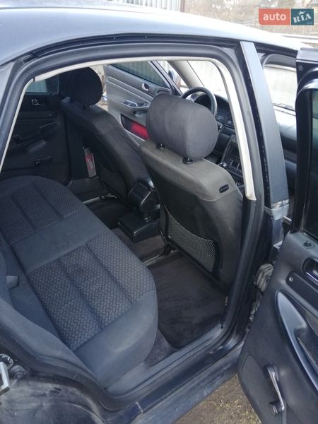 Седан Audi A4 1995 в Рахове фото 3 Седан Audi A4 1995 в Рахове