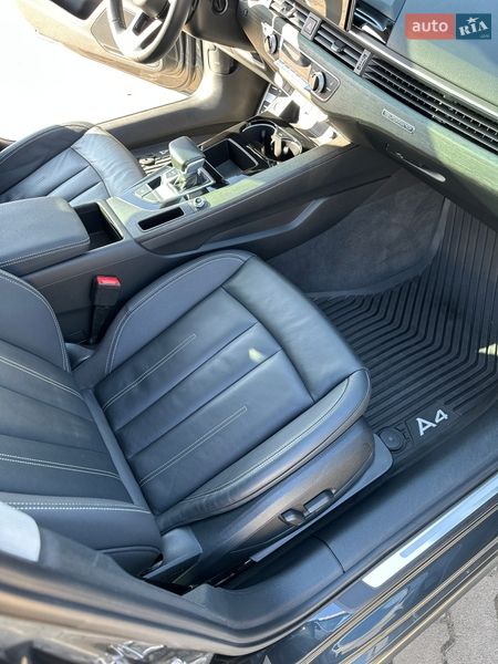Седан Audi A4 2021 в Киеве