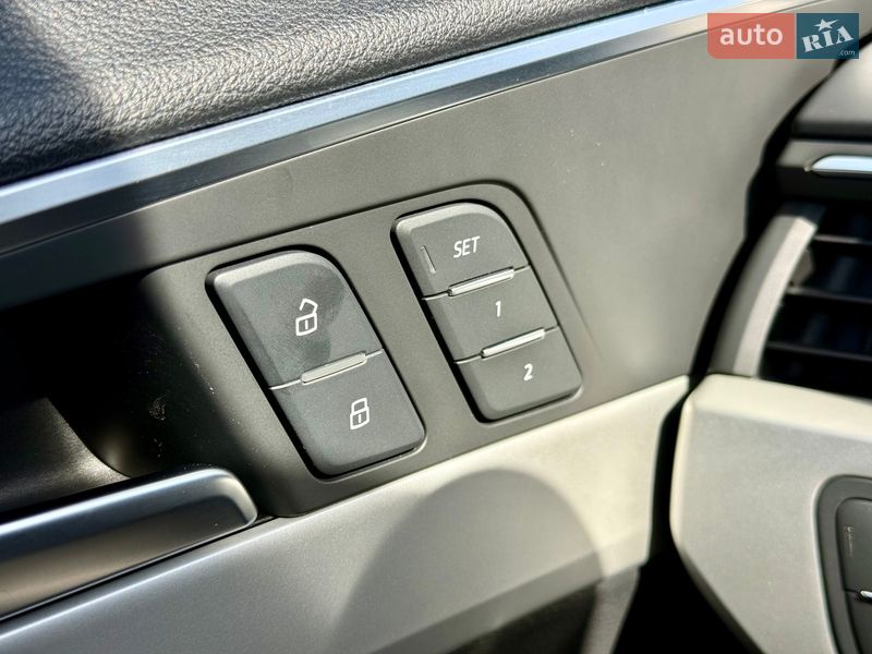 Седан Audi A4 2019 в Харкові