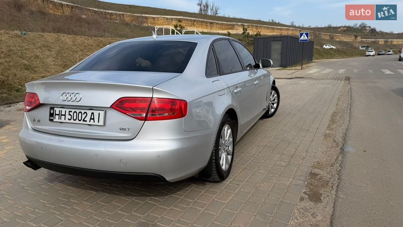 Седан Audi A4 2010 в Одессе