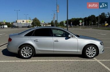 Седан Audi A4 2011 в Львове