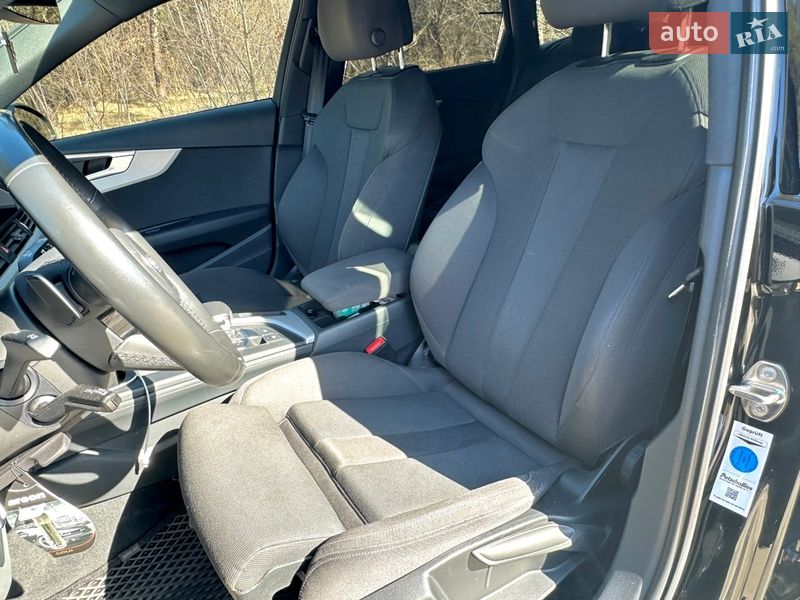Универсал Audi A4 2020 в Киеве