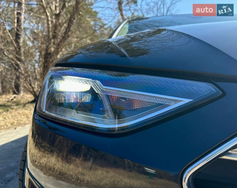 Универсал Audi A4 2020 в Киеве