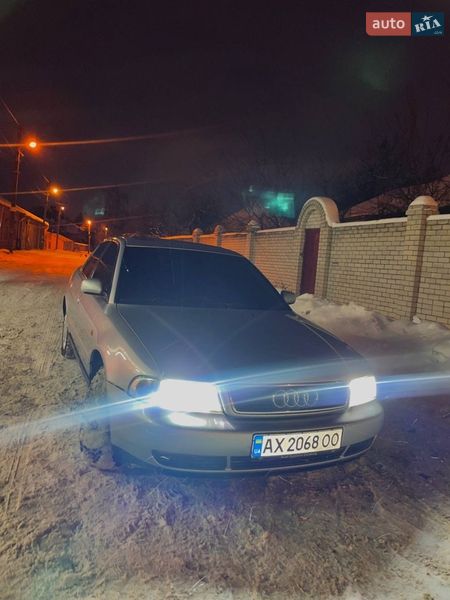 Седан Audi A4 1997 в Люботине