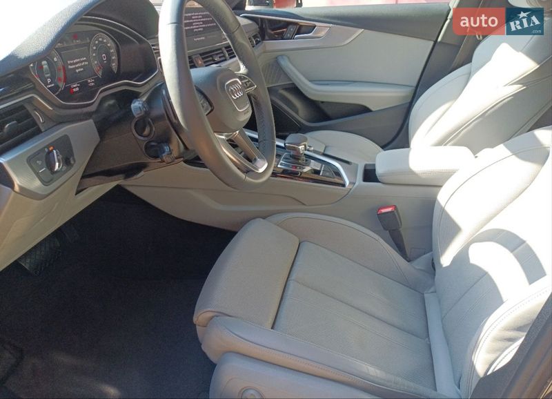 Седан Audi A4 2023 в Киеве