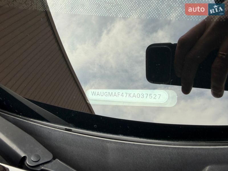 Седан Audi A4 2019 в Одесі