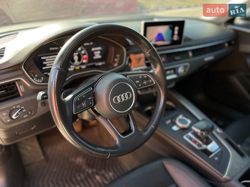 Седан Audi A4 2016 в Киеве