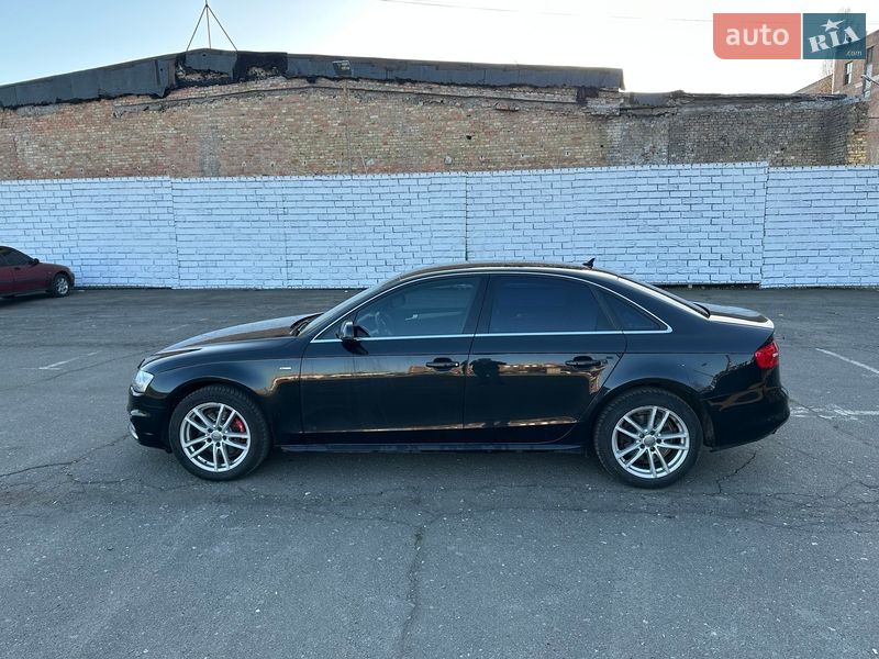 Седан Audi A4 2014 в Киеве