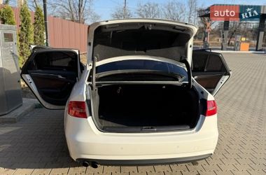 Седан Audi A4 2013 в Вижнице