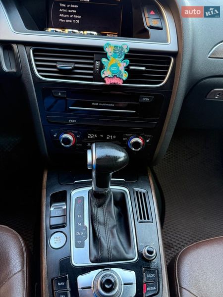 Седан Audi A4 2013 в Вижнице