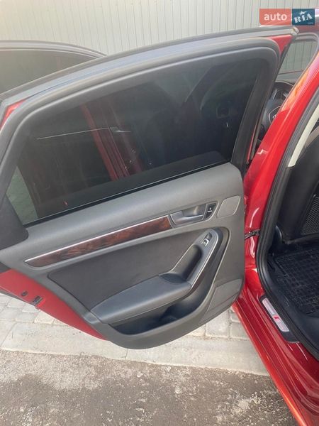 Седан Audi A4 2014 в Кропивницком