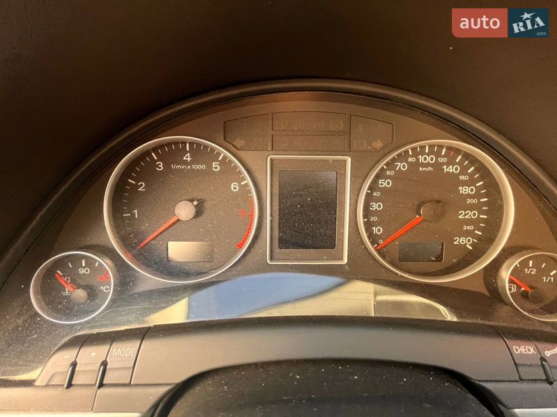 Універсал Audi A4 2004 в Івано-Франківську