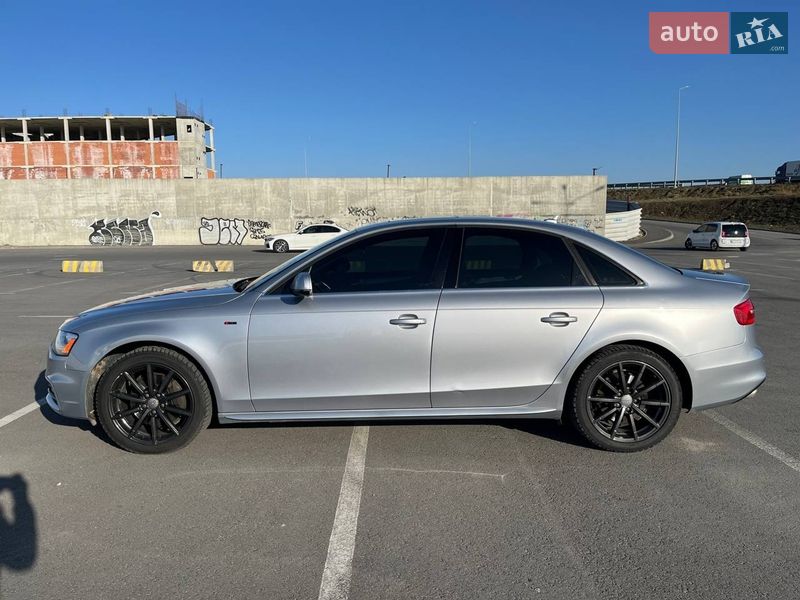 Седан Audi A4 2015 в Львове