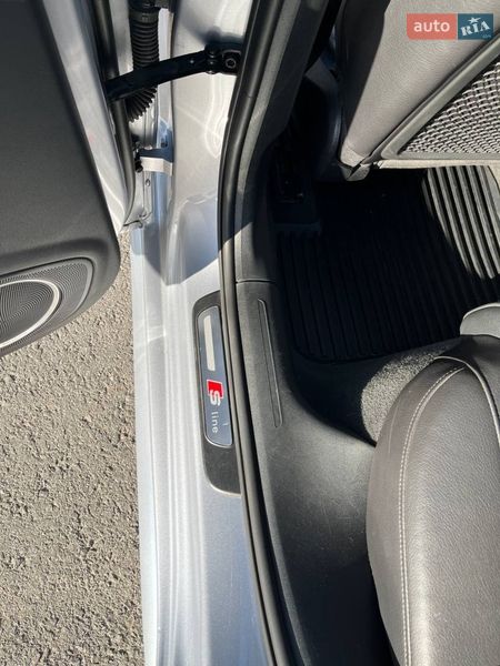 Седан Audi A4 2015 в Львове