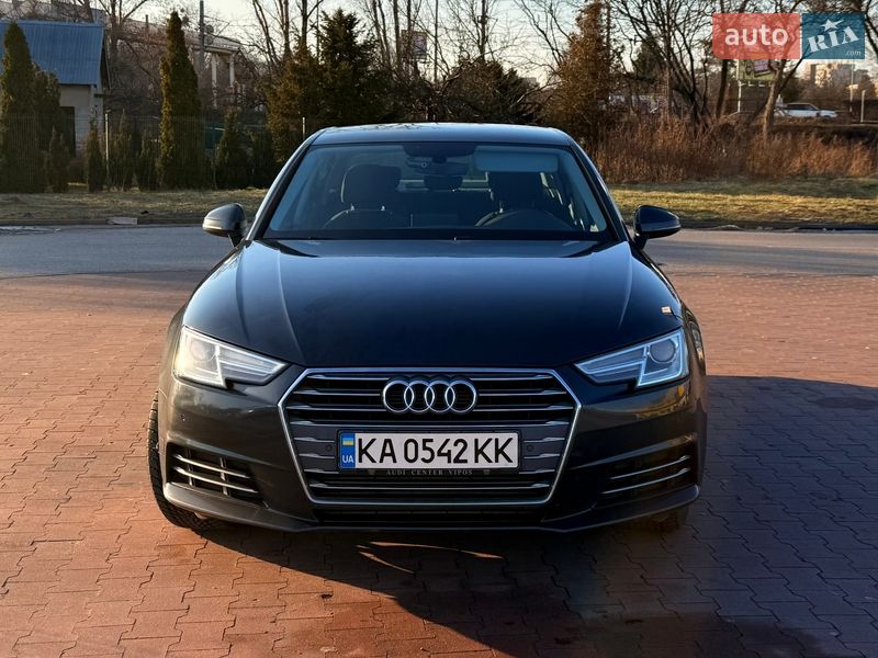 Седан Audi A4 2017 в Ровно