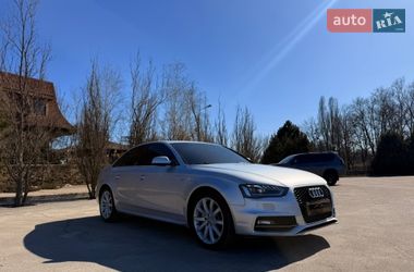 Седан Audi A4 2013 в Харькове