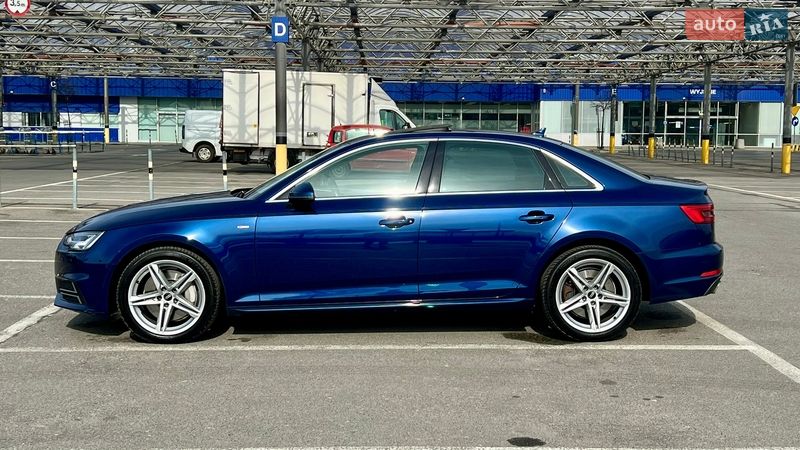 Седан Audi A4 2016 в Львові