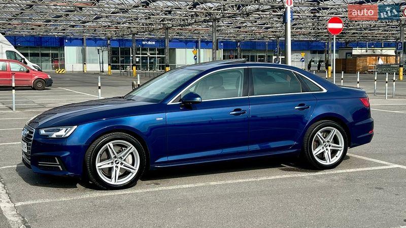 Седан Audi A4 2016 в Львові