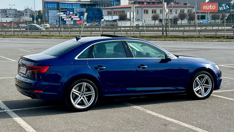 Седан Audi A4 2016 в Львові