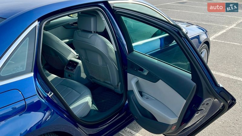Седан Audi A4 2016 в Львові