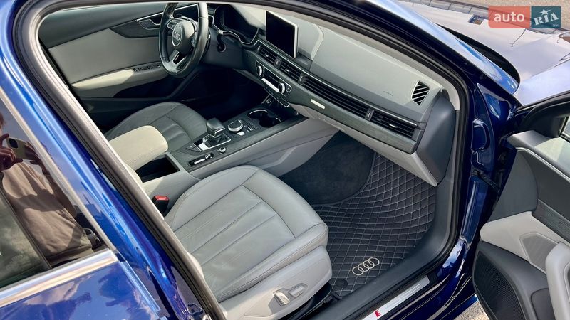 Седан Audi A4 2016 в Львові
