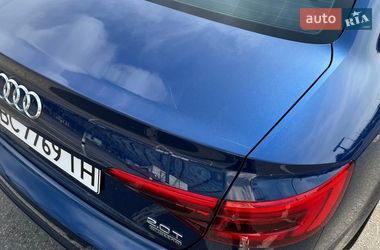 Седан Audi A4 2016 в Львові