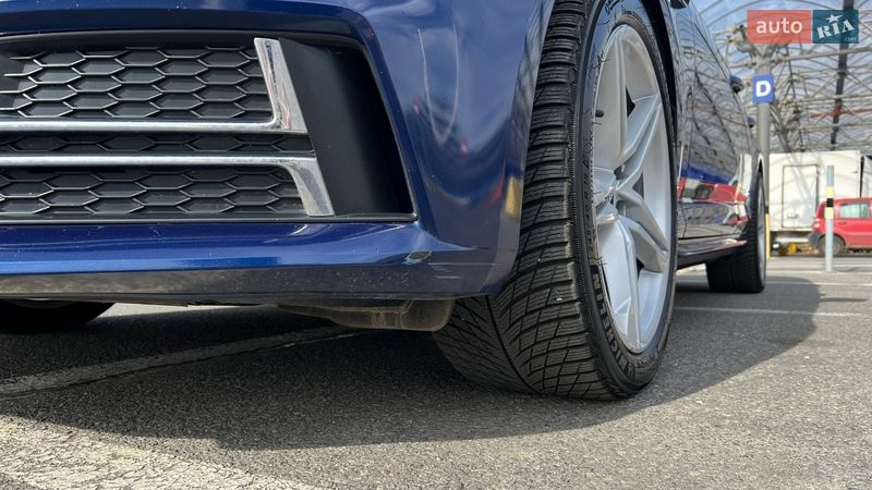 Седан Audi A4 2016 в Львові