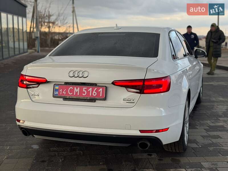 Седан Audi A4 2017 в Львове
