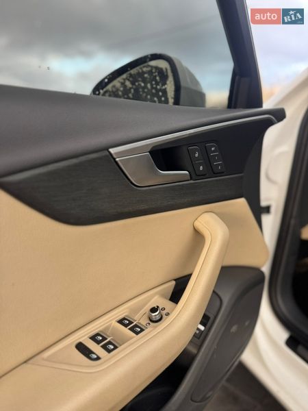 Седан Audi A4 2017 в Львове