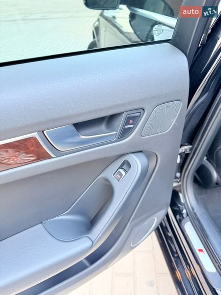Седан Audi A4 2015 в Запорожье