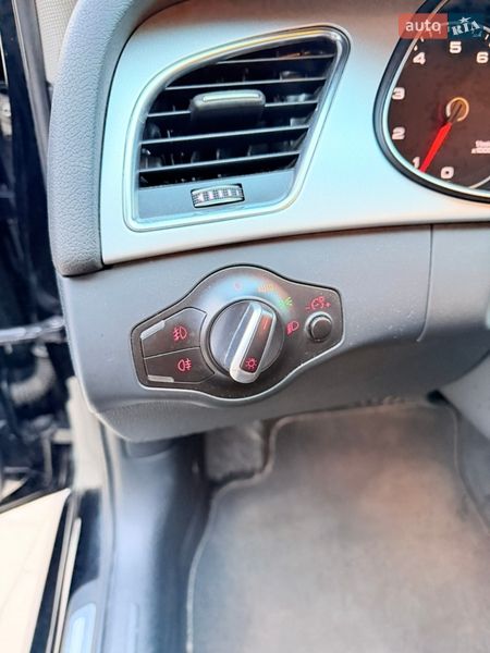Седан Audi A4 2015 в Запорожье