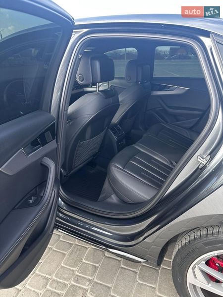 Седан Audi A4 2022 в Харькове