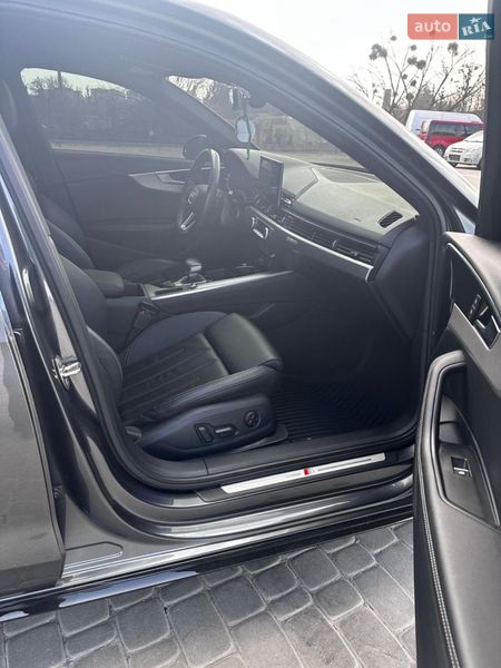 Седан Audi A4 2022 в Харькове