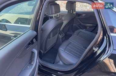 Седан Audi A4 2021 в Ровно