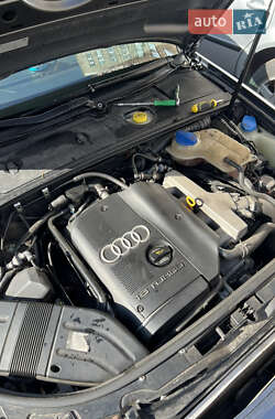Универсал Audi A4 2003 в Чернигове