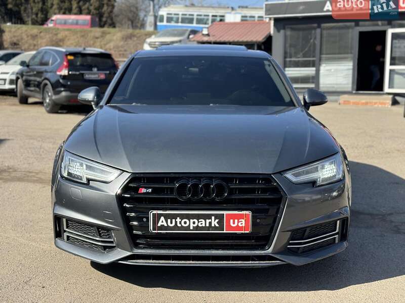 Седан Audi A4 2017 в Виннице