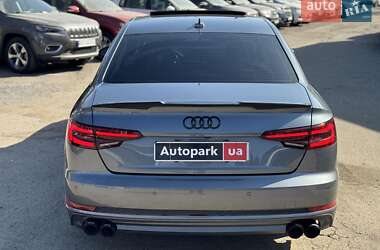Седан Audi A4 2017 в Виннице