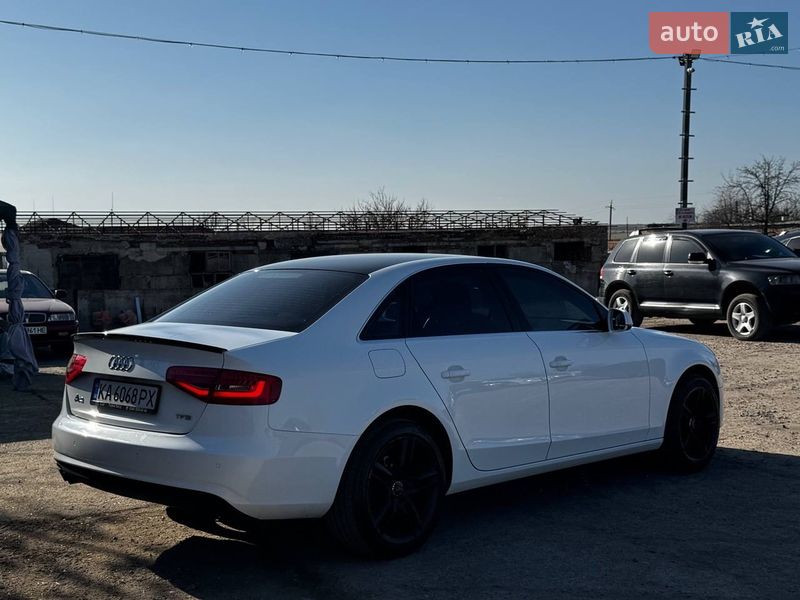 Седан Audi A4 2012 в Первомайську