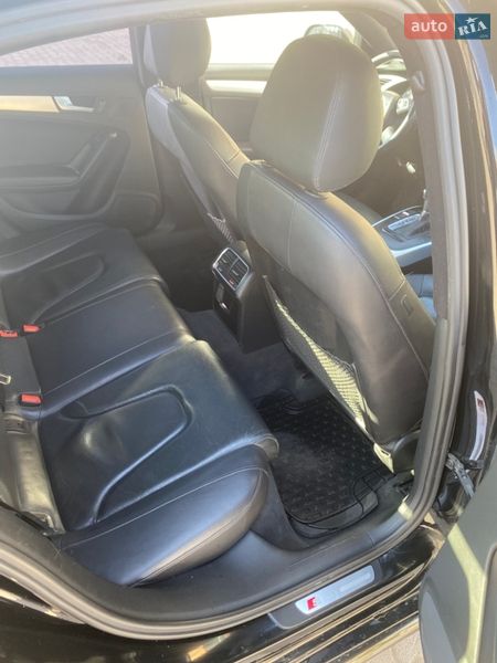 Седан Audi A4 2011 в Галиче