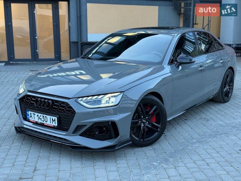 Седан Audi A4 2021 в Коломые