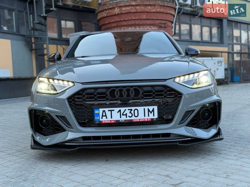 Седан Audi A4 2021 в Коломые