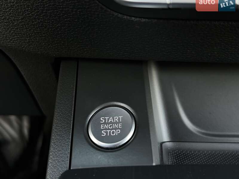 Універсал Audi A4 2016 в Дрогобичі