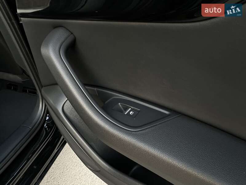 Універсал Audi A4 2016 в Дрогобичі