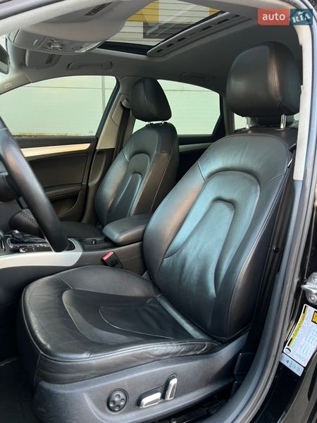 Седан Audi A4 2012 в Киеве