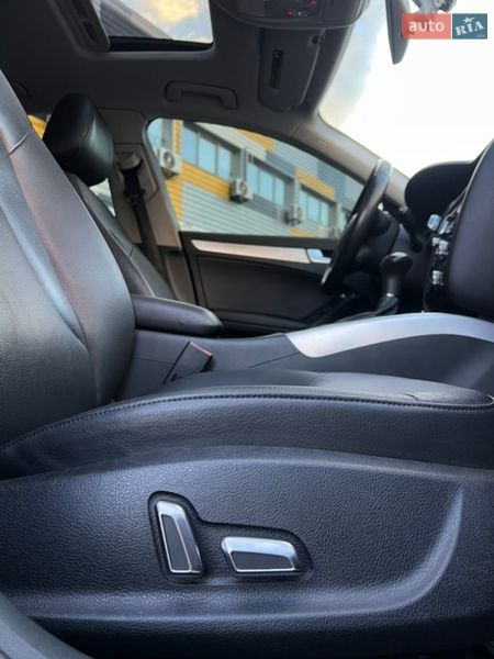 Седан Audi A4 2012 в Киеве