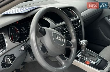 Седан Audi A4 2013 в Львове