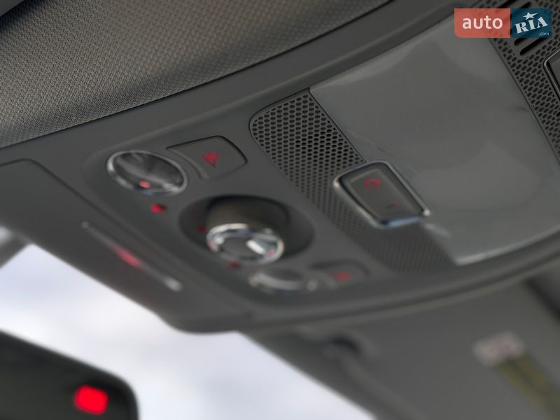 Седан Audi A4 2012 в Тернополі