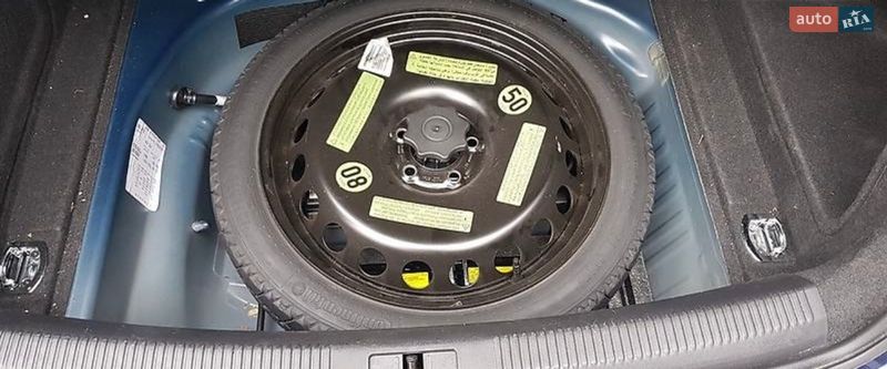 Седан Audi A4 2014 в Нежине