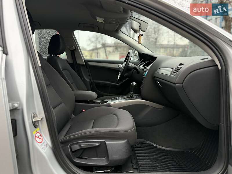 Седан Audi A4 2008 в Києві