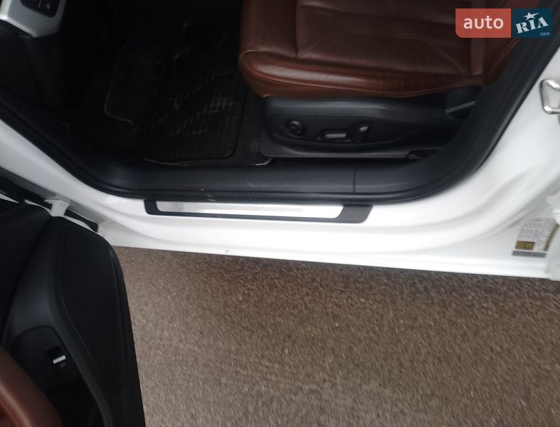 Седан Audi A4 2016 в Киеве